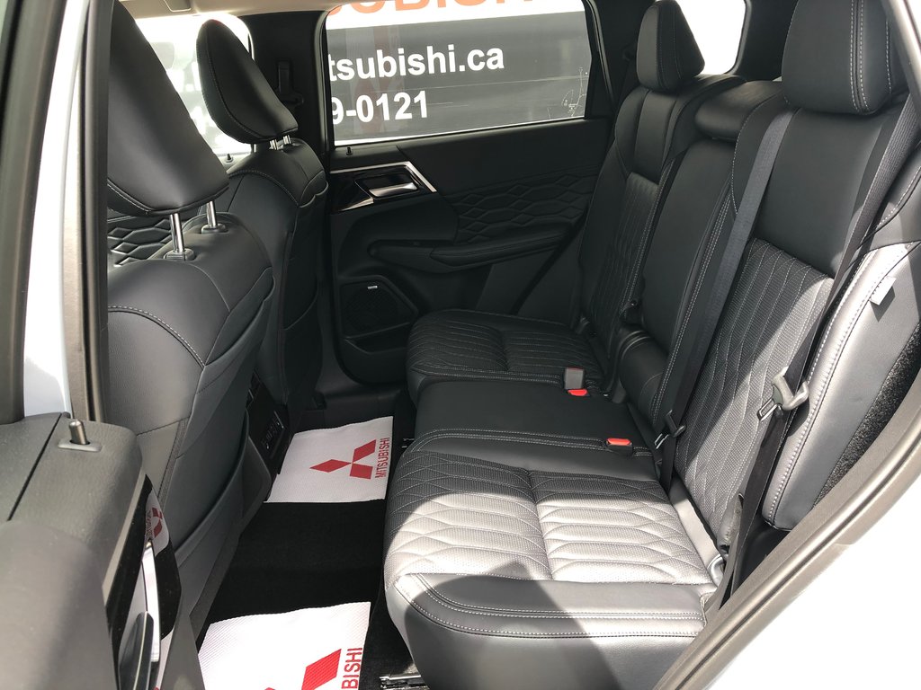 2025 Mitsubishi Outlander SEL S-AWC in Kentville, Nova Scotia - 19 - w1024h768px