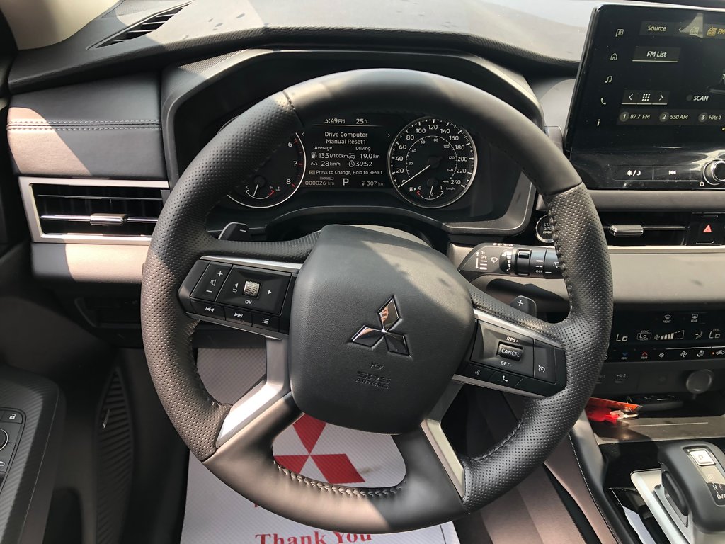 2025 Mitsubishi Outlander SE S-AWC in Kentville, Nova Scotia - 9 - w1024h768px