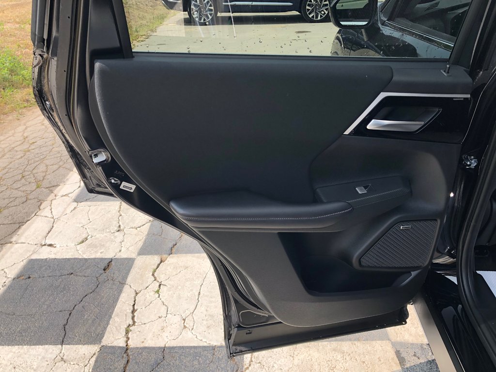 2025 Mitsubishi Outlander SE S-AWC in Kentville, Nova Scotia - 19 - w1024h768px