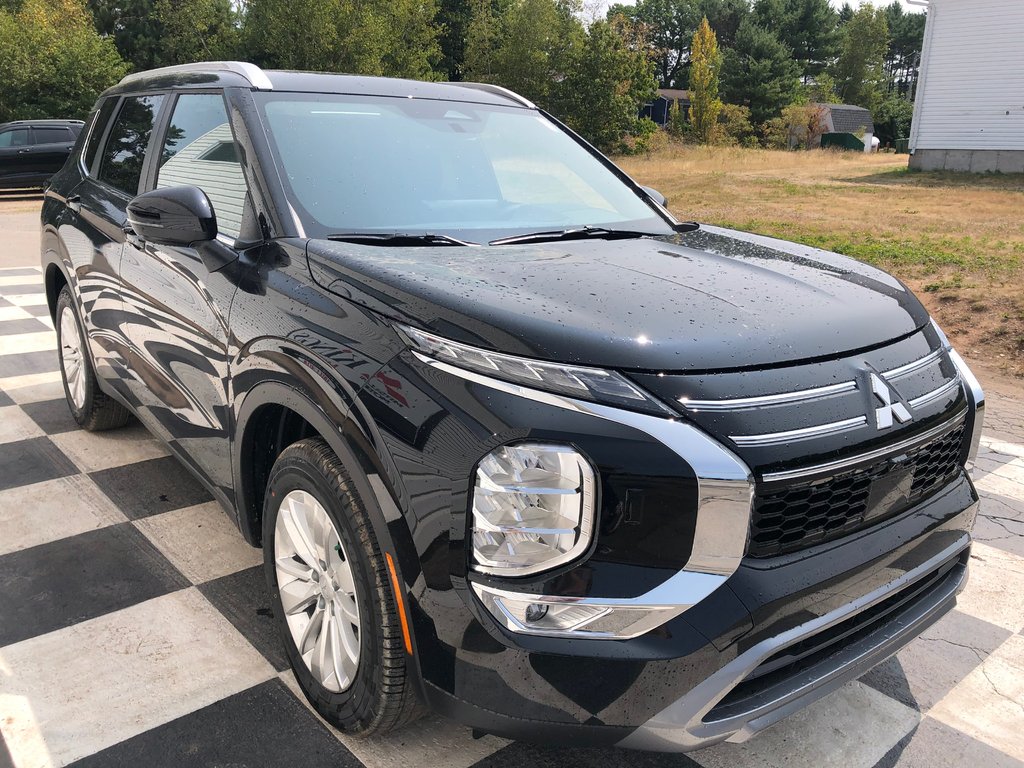 2025 Mitsubishi Outlander SE S-AWC in Kentville, Nova Scotia - 3 - w1024h768px