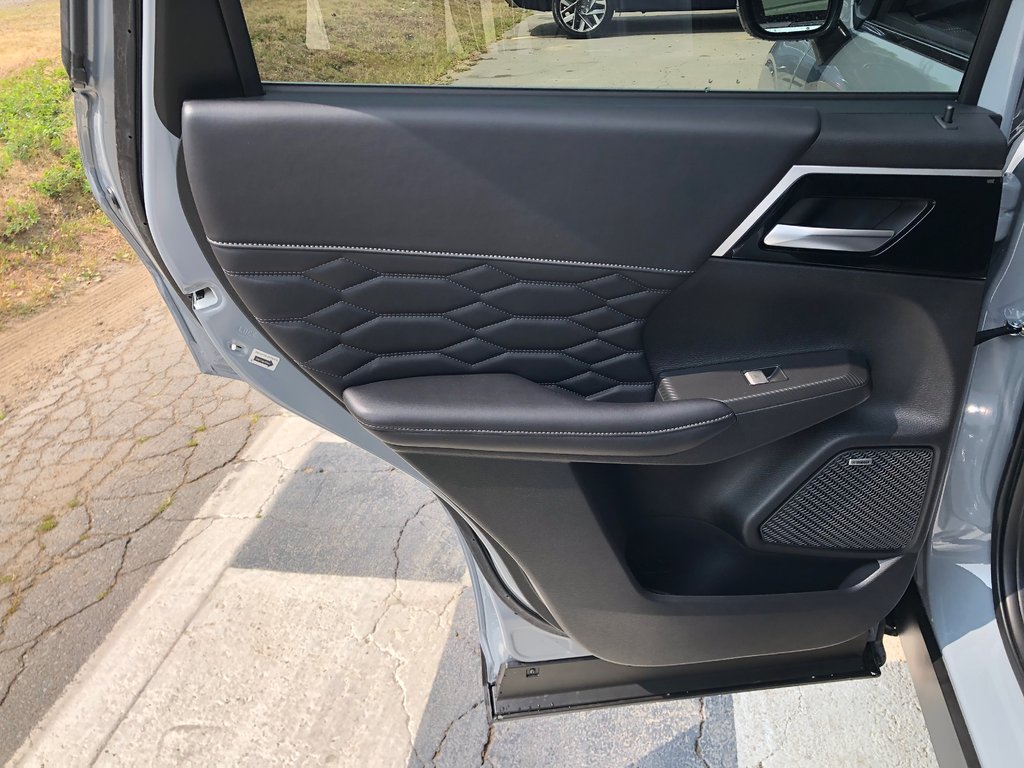 Mitsubishi Outlander SEL S-AWC 2025 à Kentville, Nouvelle-Écosse - 18 - w1024h768px