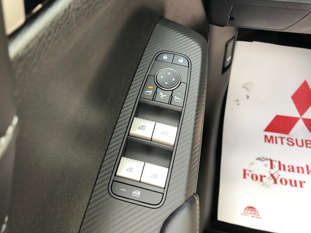 2025 Mitsubishi Outlander SEL S-AWC in Kentville, Nova Scotia - 7 - w1024h768px