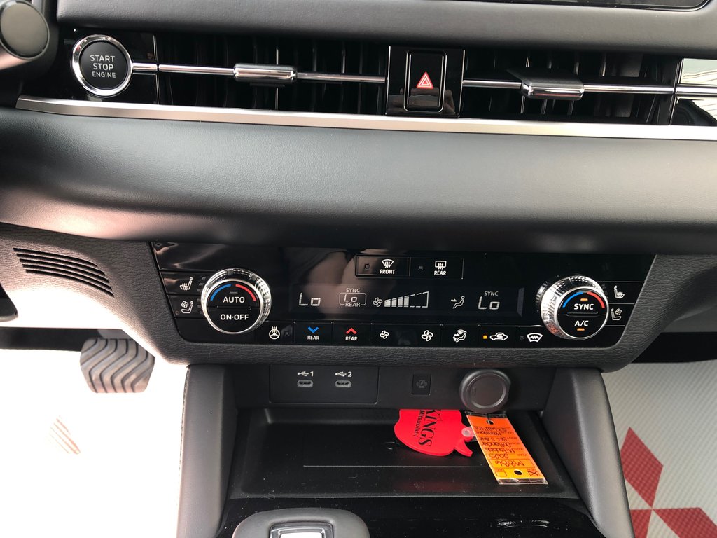 2025 Mitsubishi Outlander SEL S-AWC in Kentville, Nova Scotia - 13 - w1024h768px