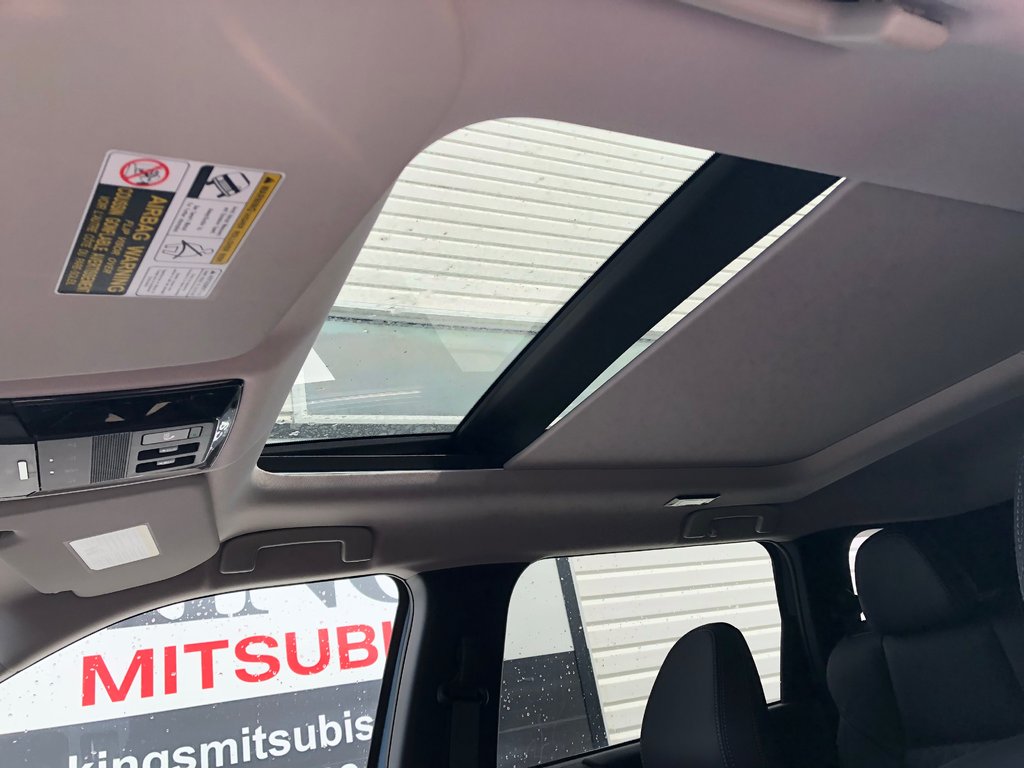 2025 Mitsubishi Outlander SEL S-AWC in Kentville, Nova Scotia - 18 - w1024h768px