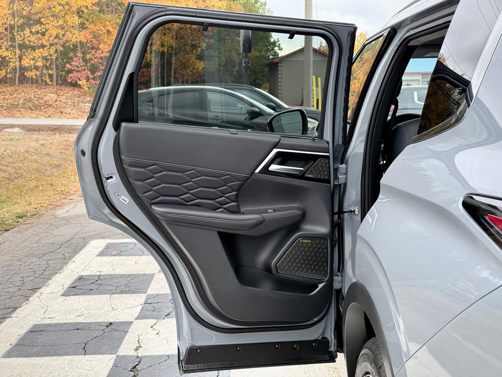 2025 Mitsubishi Outlander GT S-AWC in Kentville, Nova Scotia - 19 - w1024h768px