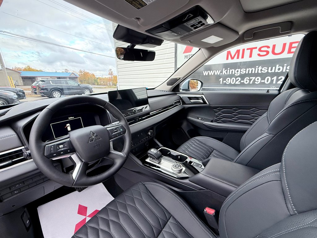 2025 Mitsubishi Outlander GT S-AWC in Kentville, Nova Scotia - 9 - w1024h768px