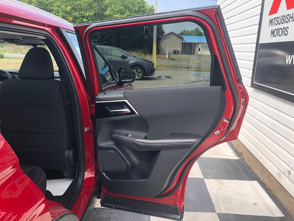 2025 Mitsubishi Outlander SE S-AWC in Kentville, Nova Scotia - 25 - w1024h768px