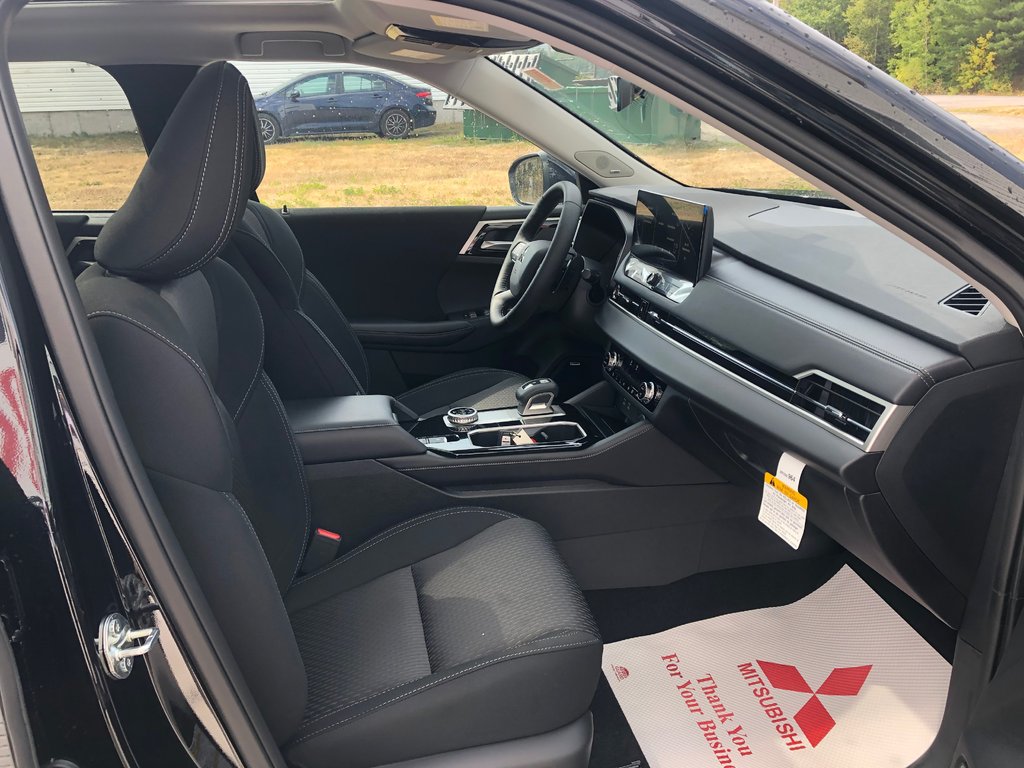 2025 Mitsubishi Outlander SE S-AWC in Kentville, Nova Scotia - 28 - w1024h768px