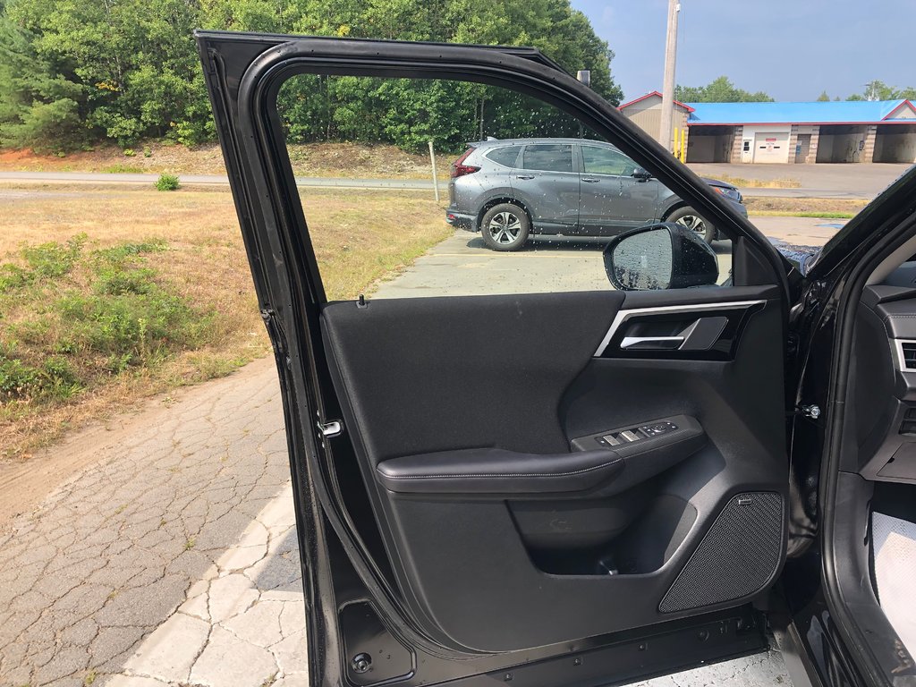 2025 Mitsubishi Outlander SE S-AWC in Kentville, Nova Scotia - 7 - w1024h768px