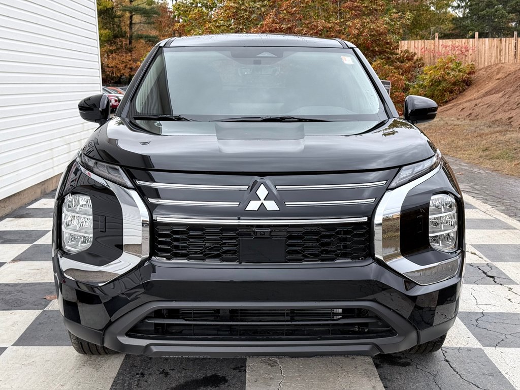 2025 Mitsubishi Outlander ES S-AWC in Kentville, Nova Scotia - 2 - w1024h768px