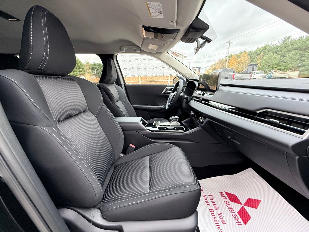 2025 Mitsubishi Outlander ES S-AWC in Kentville, Nova Scotia - 26 - w1024h768px