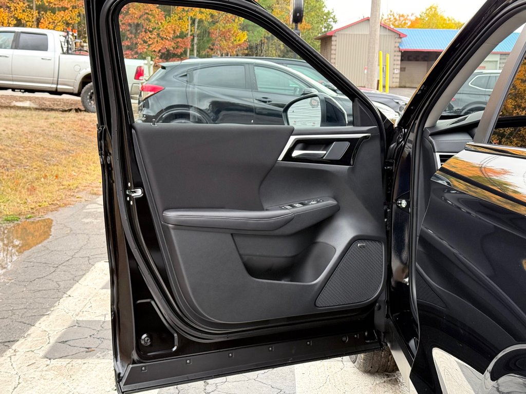 2025 Mitsubishi Outlander ES S-AWC in Kentville, Nova Scotia - 7 - w1024h768px