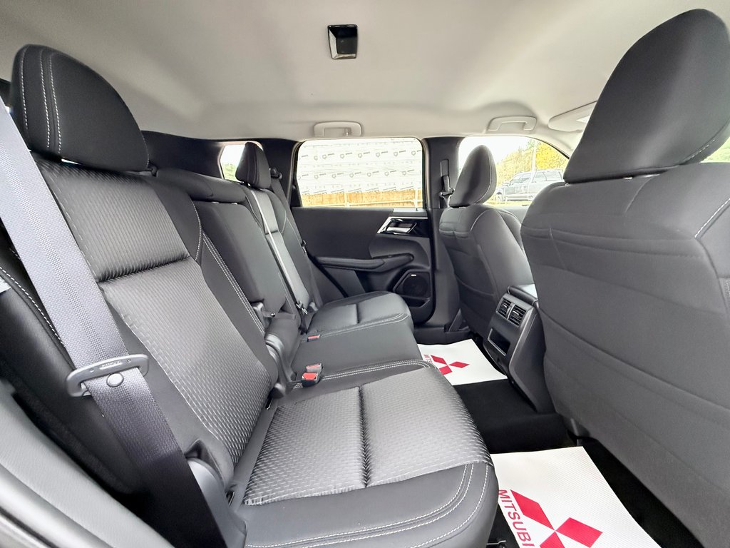 2025 Mitsubishi Outlander ES S-AWC in Kentville, Nova Scotia - 24 - w1024h768px