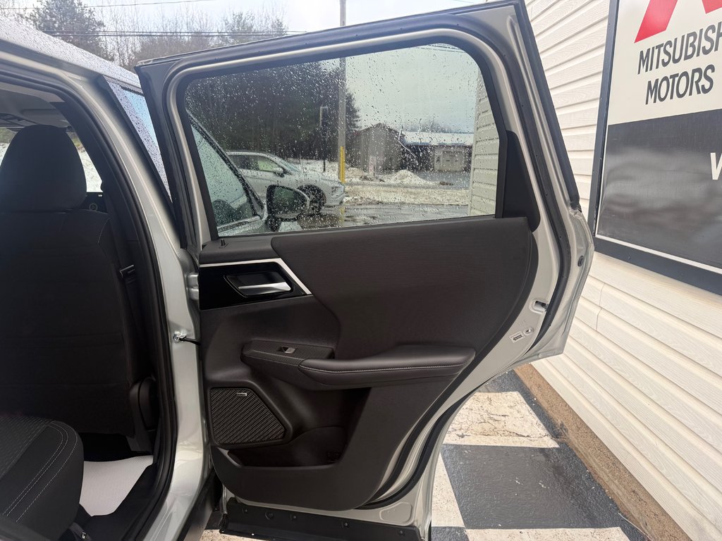 2025 Mitsubishi Outlander ES S-AWC in Kentville, Nova Scotia - 16 - w1024h768px
