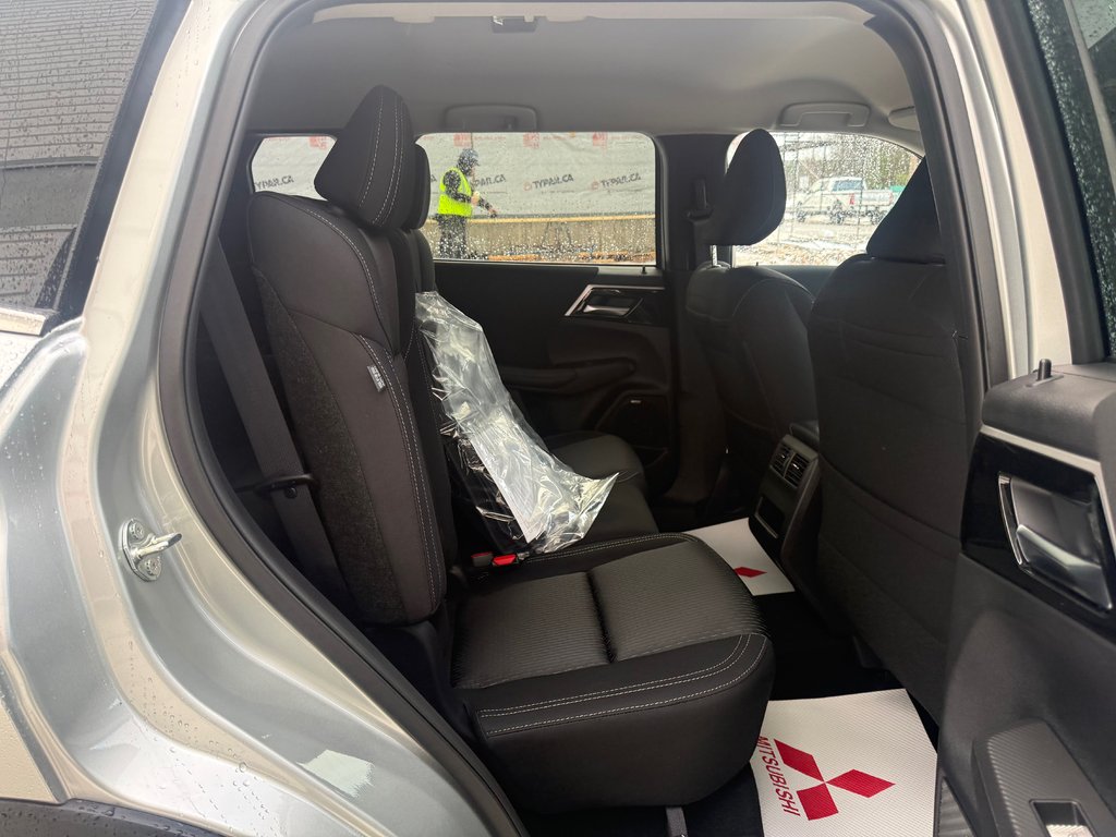 2025 Mitsubishi Outlander ES S-AWC in Kentville, Nova Scotia - 17 - w1024h768px