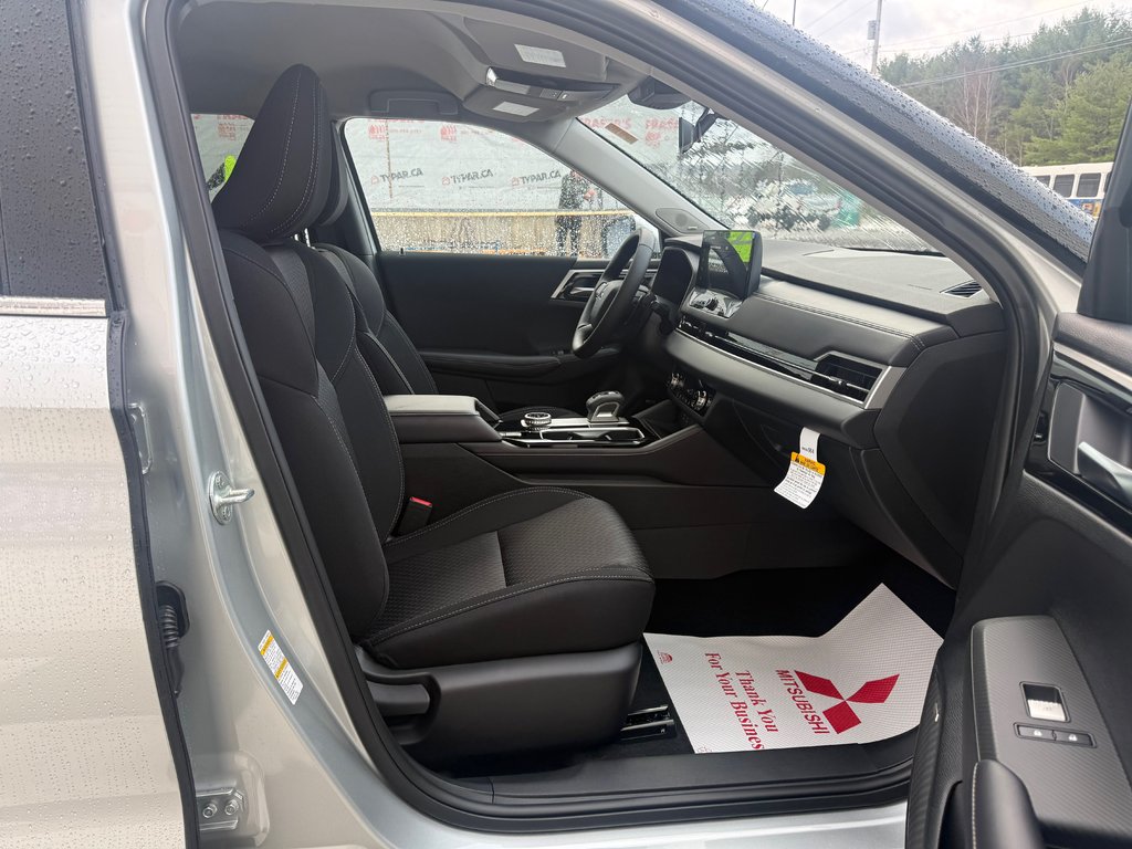 2025 Mitsubishi Outlander ES S-AWC in Kentville, Nova Scotia - 19 - w1024h768px