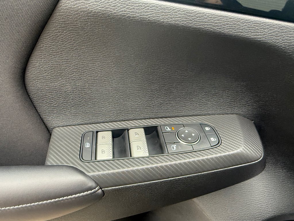 2025 Mitsubishi Outlander ES S-AWC in Kentville, Nova Scotia - 8 - w1024h768px