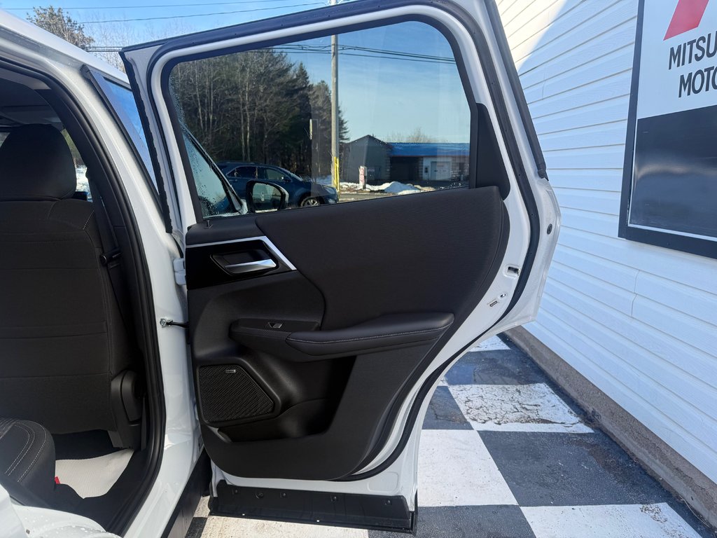 2025 Mitsubishi Outlander ES S-AWC in Kentville, Nova Scotia - 16 - w1024h768px