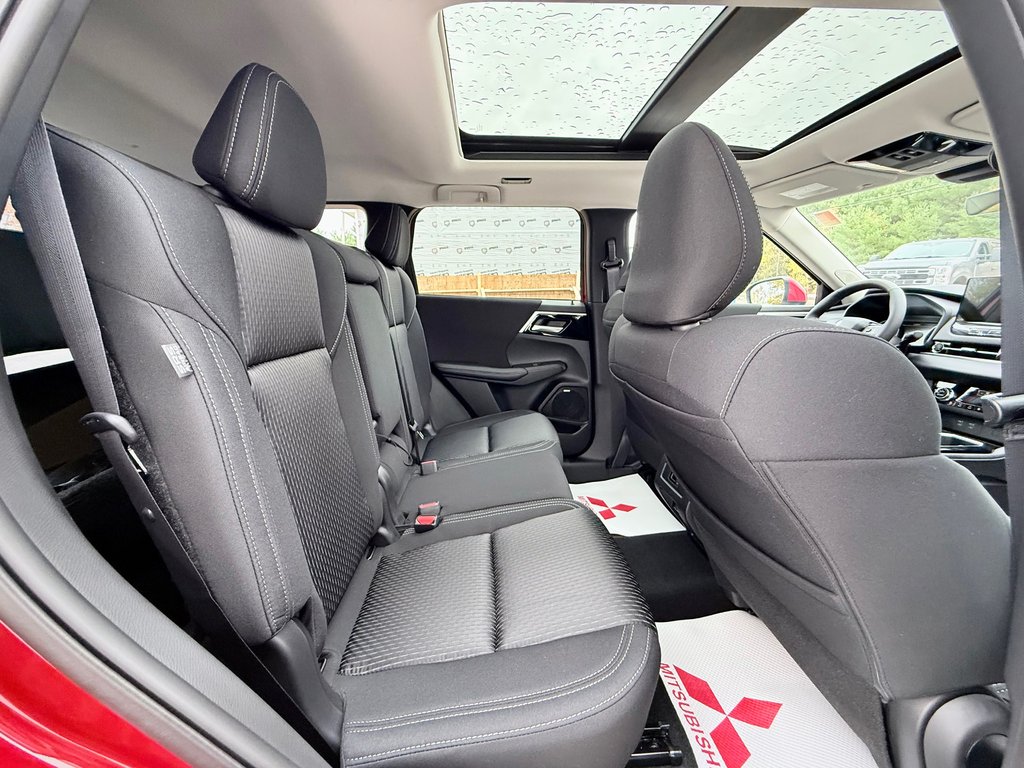 2025 Mitsubishi Outlander SE S-AWC in Kentville, Nova Scotia - 26 - w1024h768px