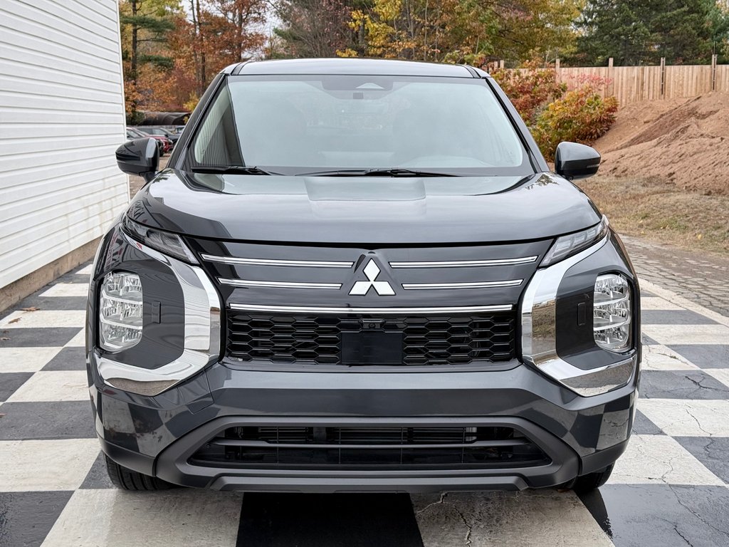 2025 Mitsubishi Outlander ES S-AWC in Kentville, Nova Scotia - 2 - w1024h768px