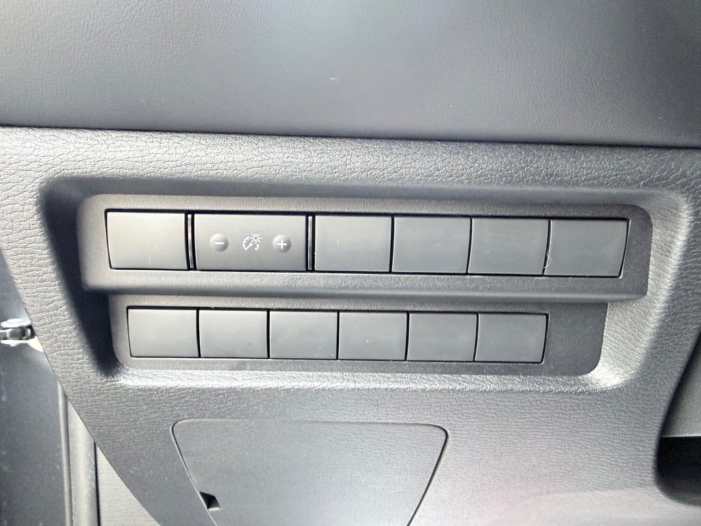 2025 Mitsubishi Outlander ES S-AWC in Kentville, Nova Scotia - 13 - w1024h768px