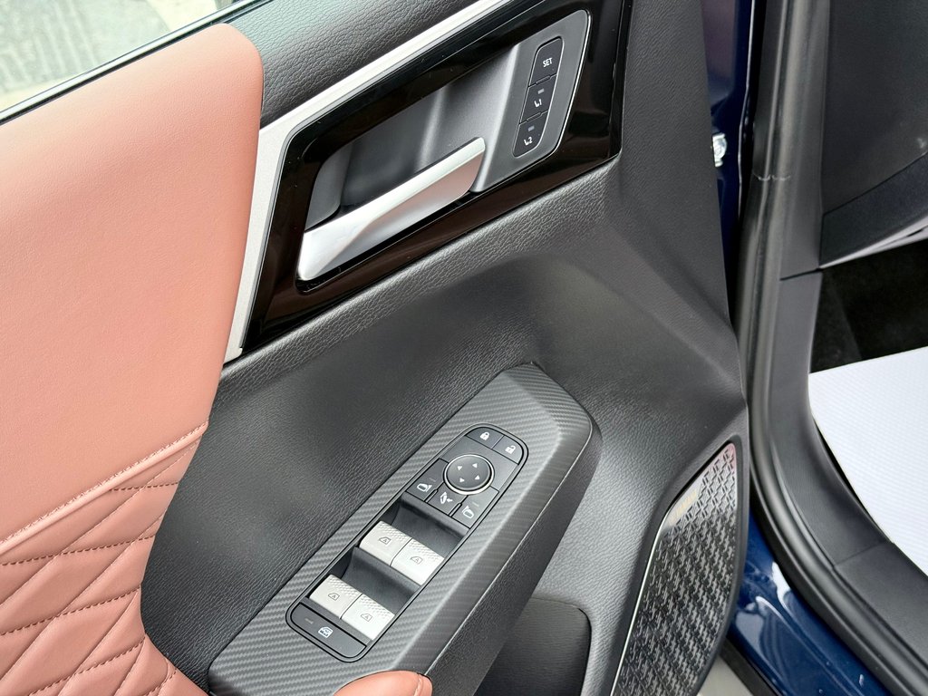 2025 Mitsubishi OUTLANDER GT S-AWC in Kentville, Nova Scotia - 8 - w1024h768px