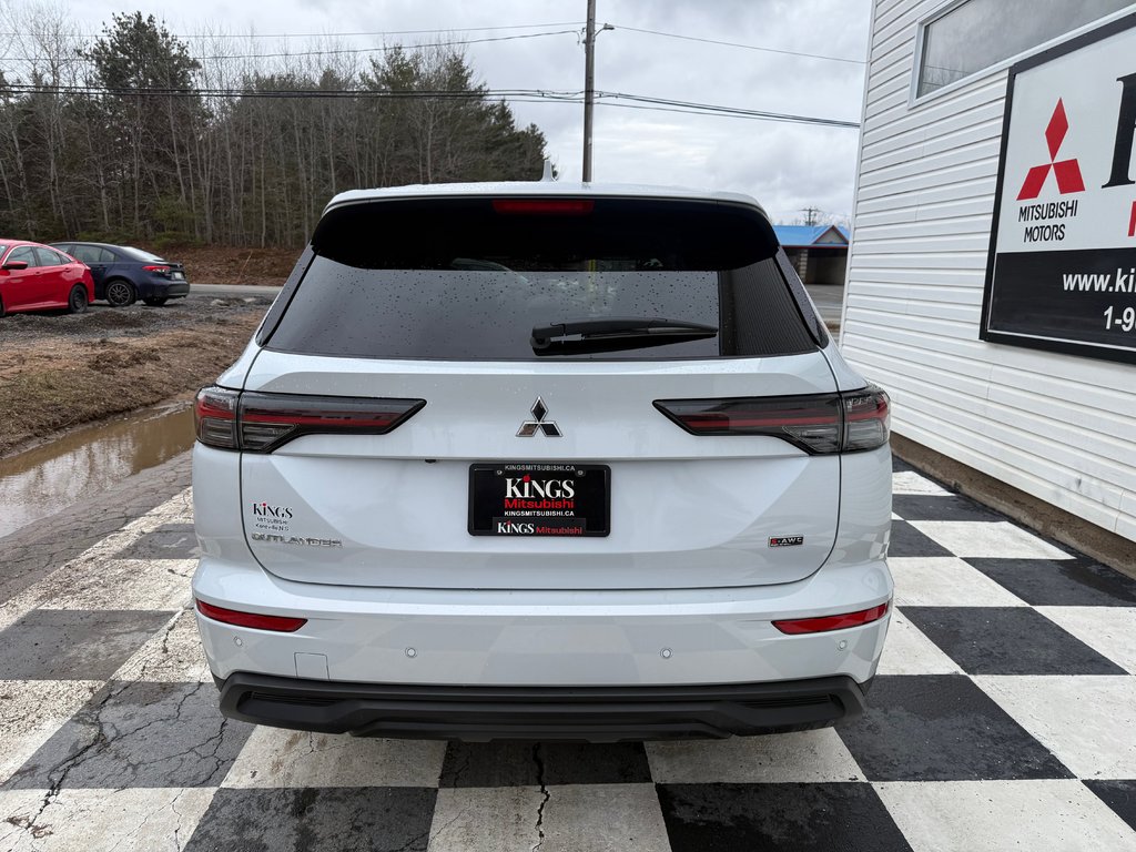 2025 Mitsubishi Outlander ES S-AWC in Kentville, Nova Scotia - 5 - w1024h768px