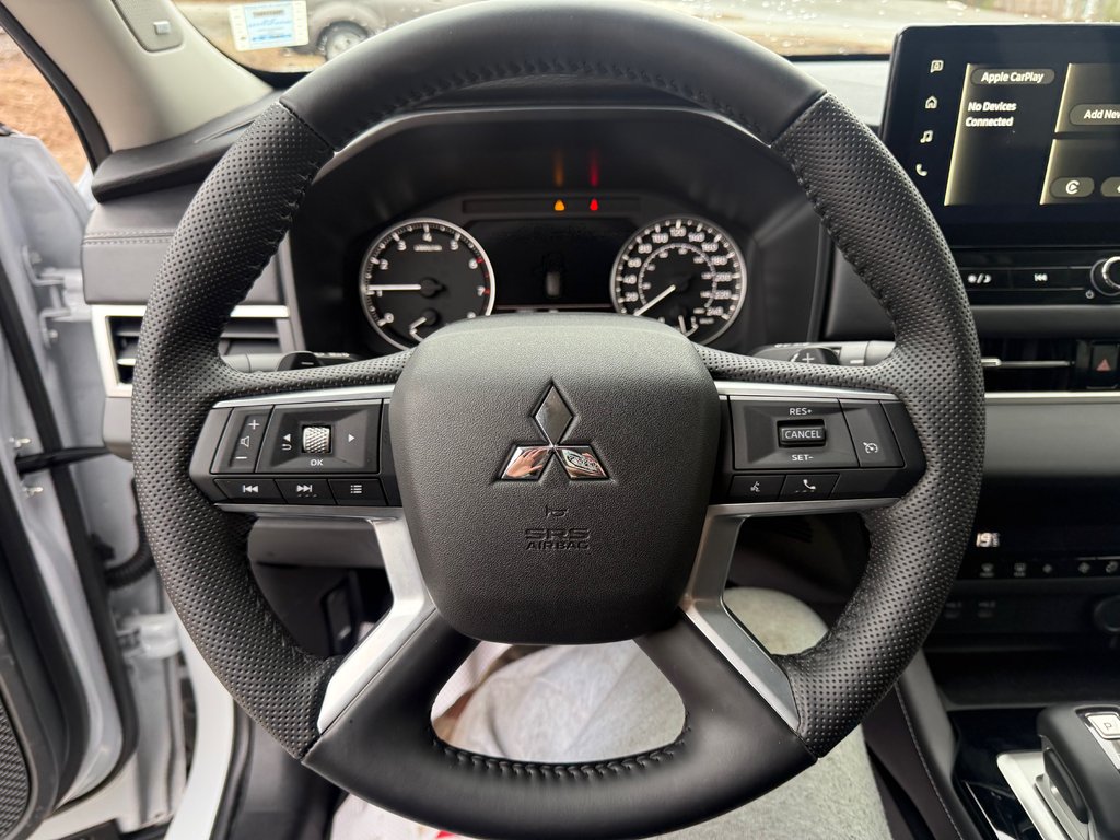 2025 Mitsubishi Outlander ES S-AWC in Kentville, Nova Scotia - 10 - w1024h768px