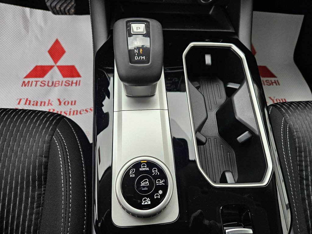 2025 Mitsubishi Outlander ES S-AWC in Kentville, Nova Scotia - 15 - w1024h768px