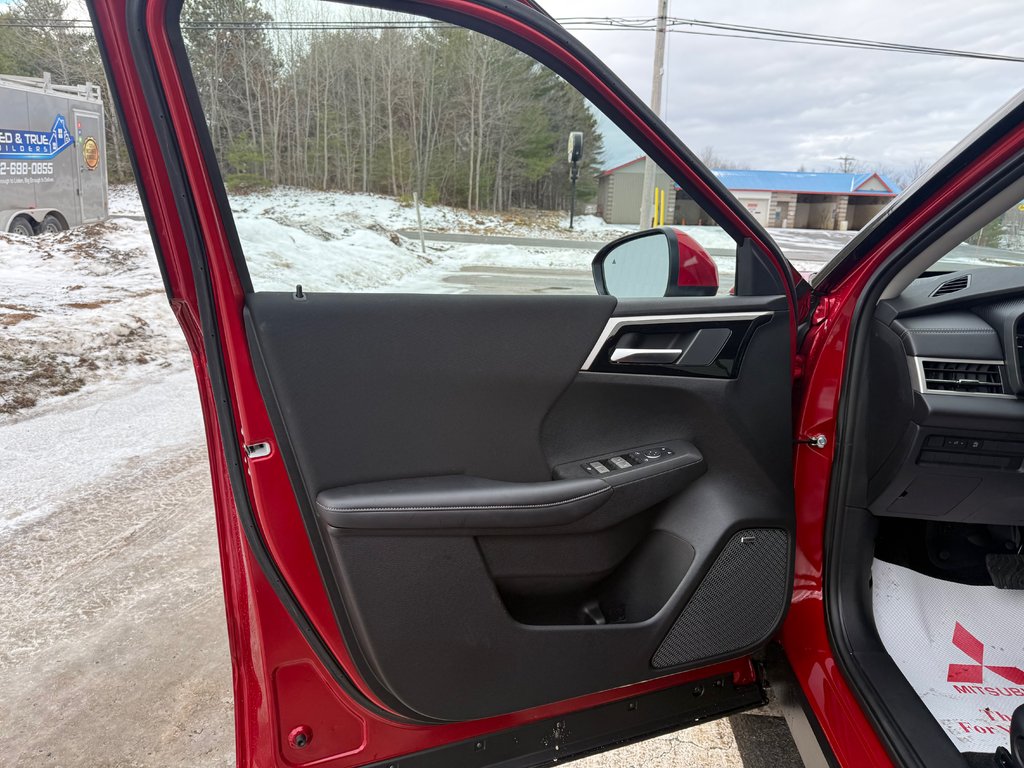 Mitsubishi Outlander ES S-AWC 2026 à Kentville, Nouvelle-Écosse - 7 - w1024h768px