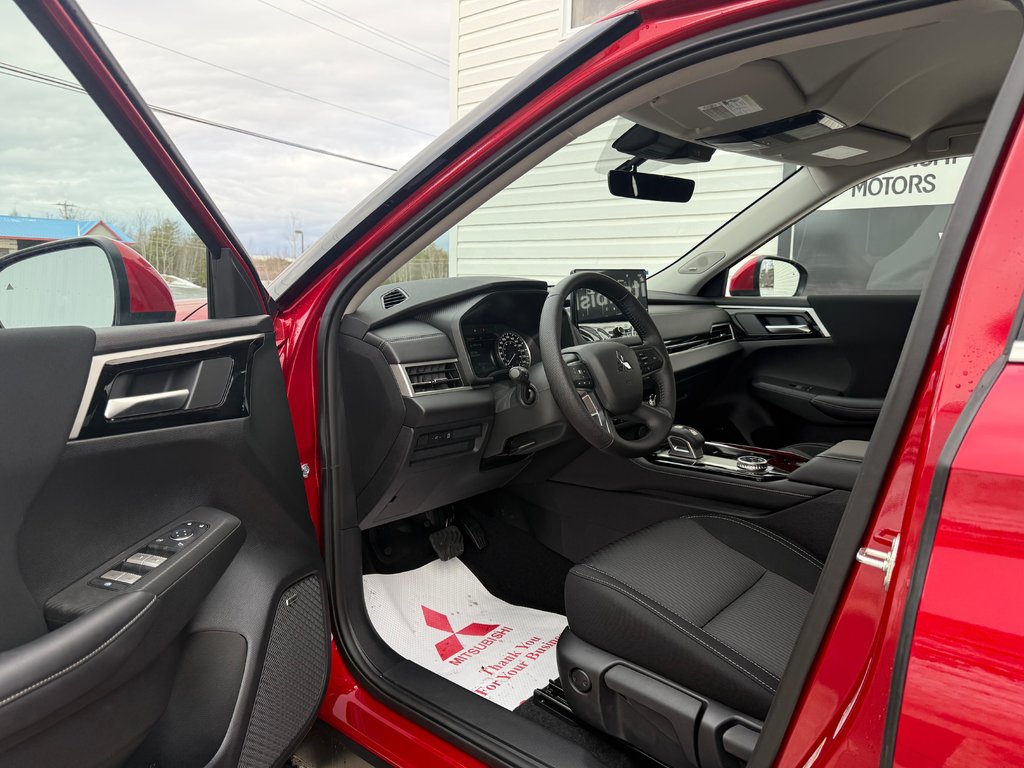 Mitsubishi Outlander ES S-AWC 2026 à Kentville, Nouvelle-Écosse - 9 - w1024h768px