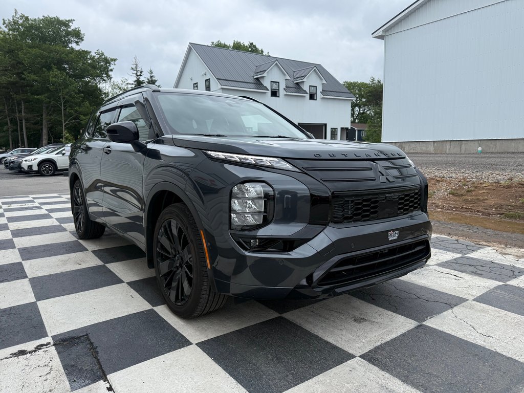 2026 Mitsubishi Outlander NOIR S-AWC in Kentville, Nova Scotia - 3 - w1024h768px
