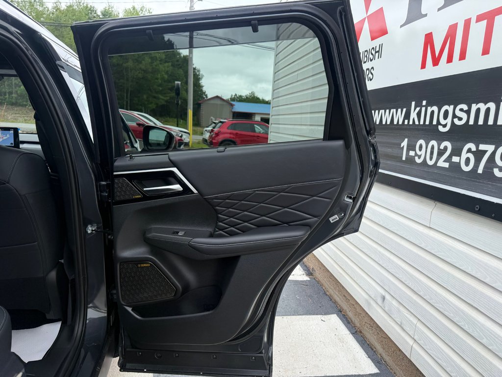 2026 Mitsubishi Outlander NOIR S-AWC in Kentville, Nova Scotia - 17 - w1024h768px