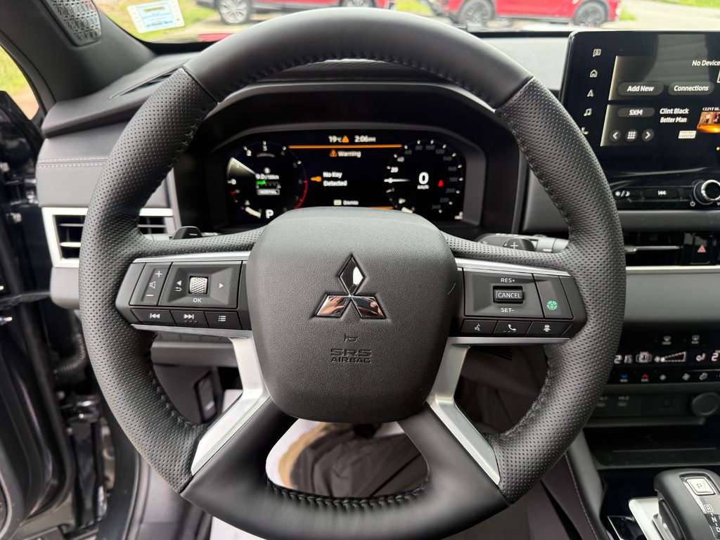 2026 Mitsubishi Outlander NOIR S-AWC in Kentville, Nova Scotia - 10 - w1024h768px