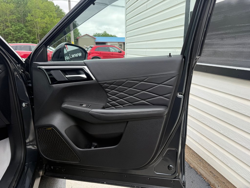 2026 Mitsubishi Outlander NOIR S-AWC in Kentville, Nova Scotia - 19 - w1024h768px