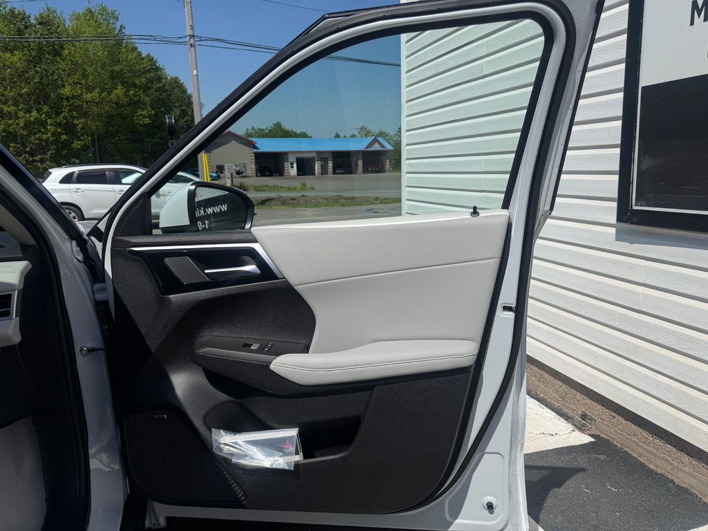 2026 Mitsubishi Outlander LE S-AWC in Kentville, Nova Scotia - 20 - w1024h768px