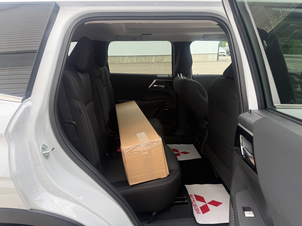 2026 Mitsubishi Outlander SE S-AWC in Kentville, Nova Scotia - 18 - w1024h768px