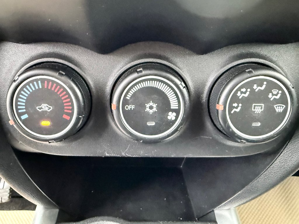 2014 Mitsubishi RVR SE | BT Hands-Free, Heated Seats, Keyless Entry in COLDBROOK, Nova Scotia - 16 - w1024h768px