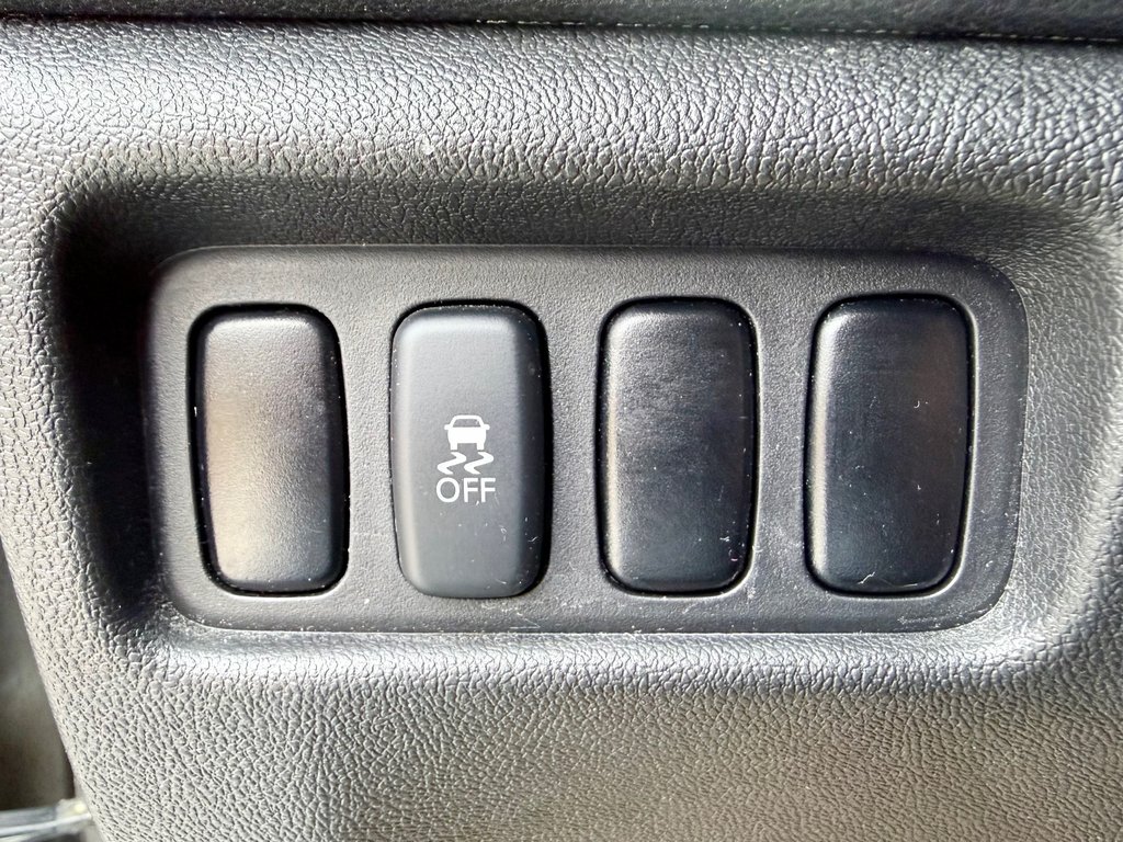 2014 Mitsubishi RVR SE | BT Hands-Free, Heated Seats, Keyless Entry in COLDBROOK, Nova Scotia - 13 - w1024h768px