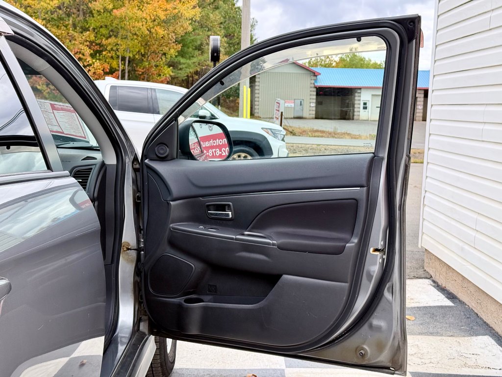 2014 Mitsubishi RVR SE | BT Hands-Free, Heated Seats, Keyless Entry in COLDBROOK, Nova Scotia - 23 - w1024h768px