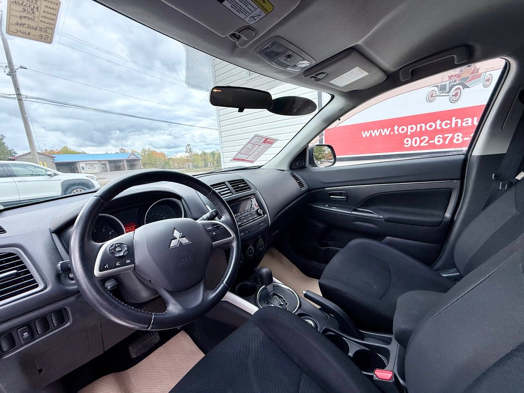 2014 Mitsubishi RVR SE | BT Hands-Free, Heated Seats, Keyless Entry in COLDBROOK, Nova Scotia - 9 - w1024h768px