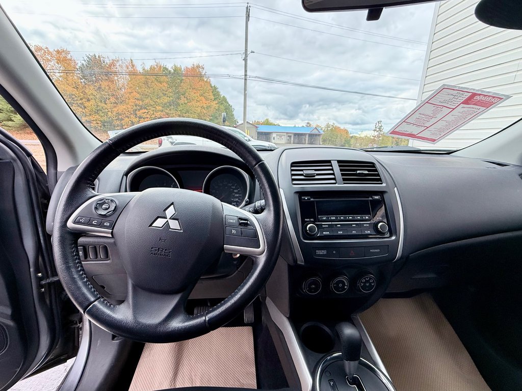 2014 Mitsubishi RVR SE | BT Hands-Free, Heated Seats, Keyless Entry in COLDBROOK, Nova Scotia - 10 - w1024h768px