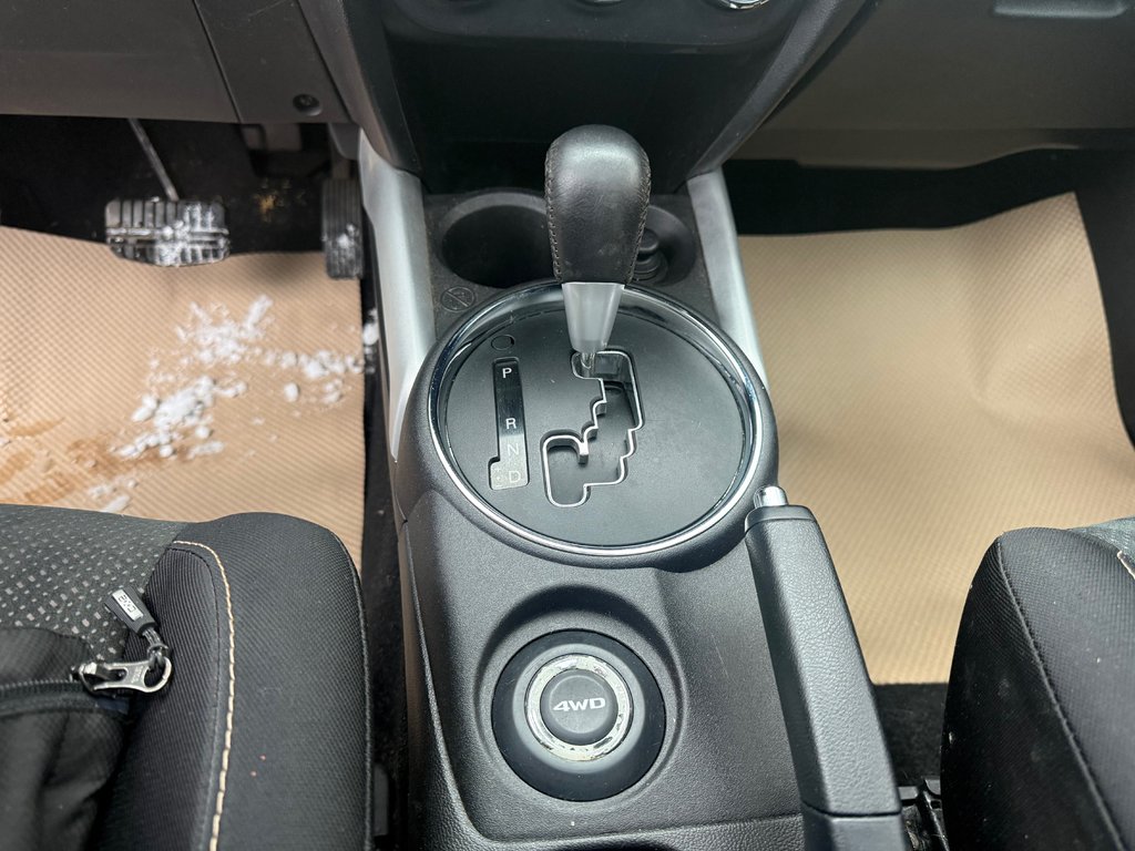 2014 Mitsubishi RVR GT, keyless entry, backup camera, Bluetooth in Kentville, Nova Scotia - 14 - w1024h768px