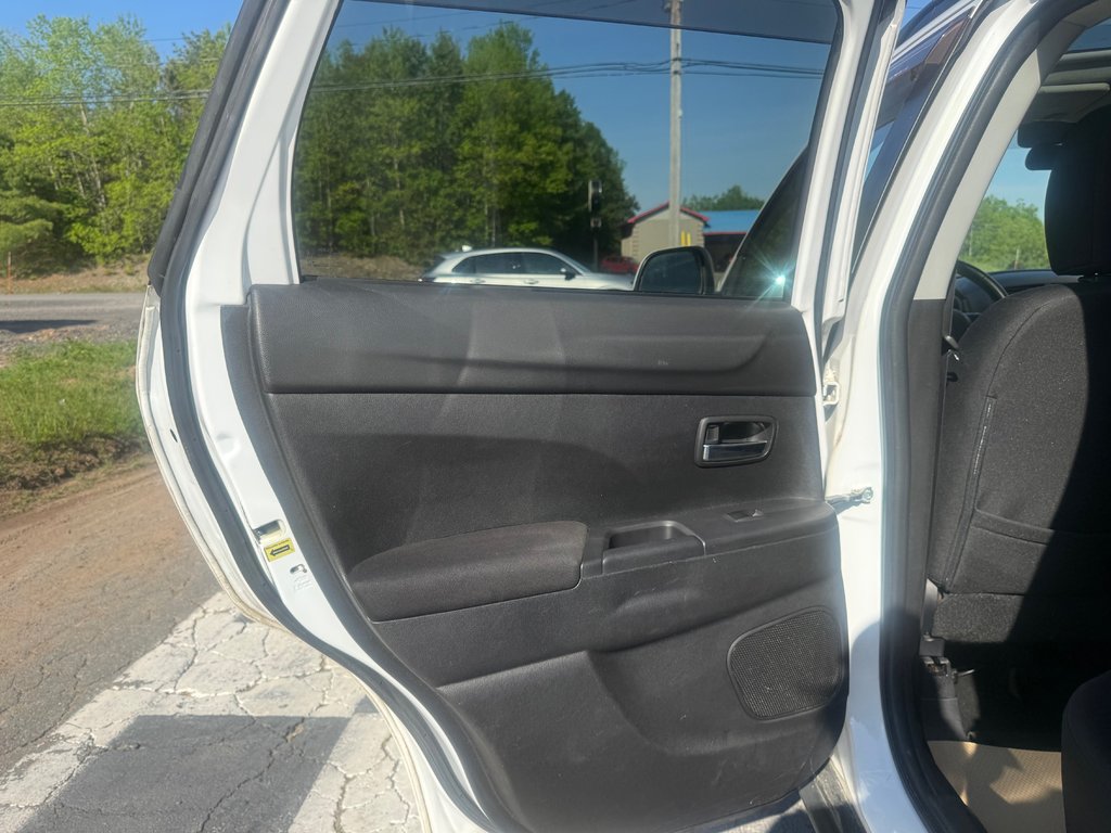 2014 Mitsubishi RVR GT, keyless entry, backup camera, Bluetooth in Kentville, Nova Scotia - 14 - w1024h768px