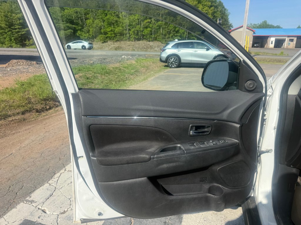 2014 Mitsubishi RVR GT, keyless entry, backup camera, Bluetooth in Kentville, Nova Scotia - 7 - w1024h768px
