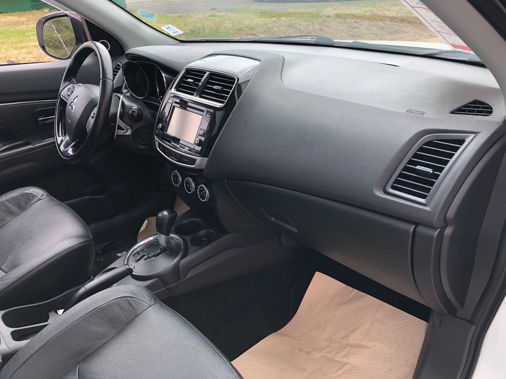 2016 Mitsubishi RVR in Kentville, Nova Scotia - 26 - w1024h768px