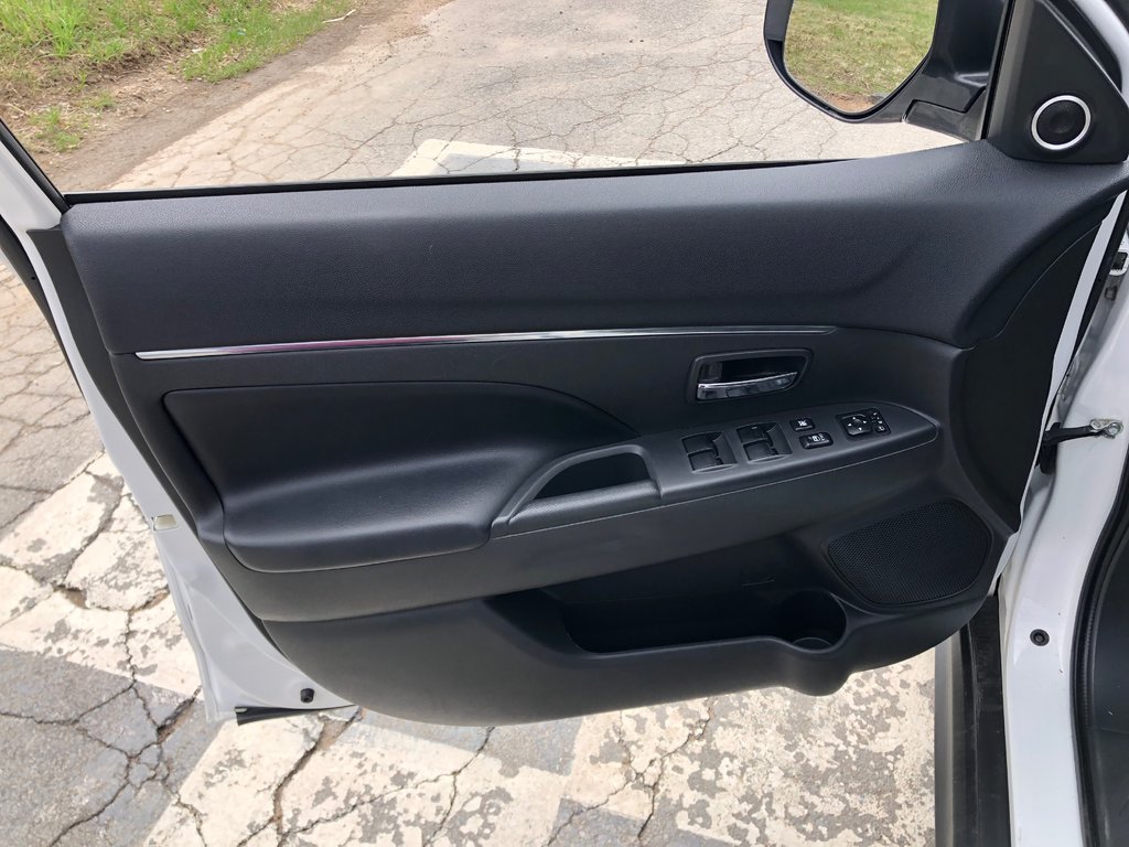 2016 Mitsubishi RVR in Kentville, Nova Scotia - 17 - w1024h768px