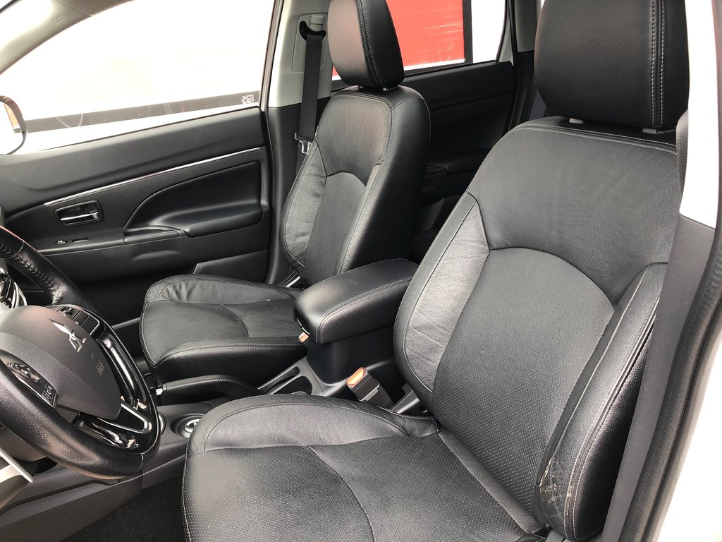 2016 Mitsubishi RVR in Kentville, Nova Scotia - 18 - w1024h768px