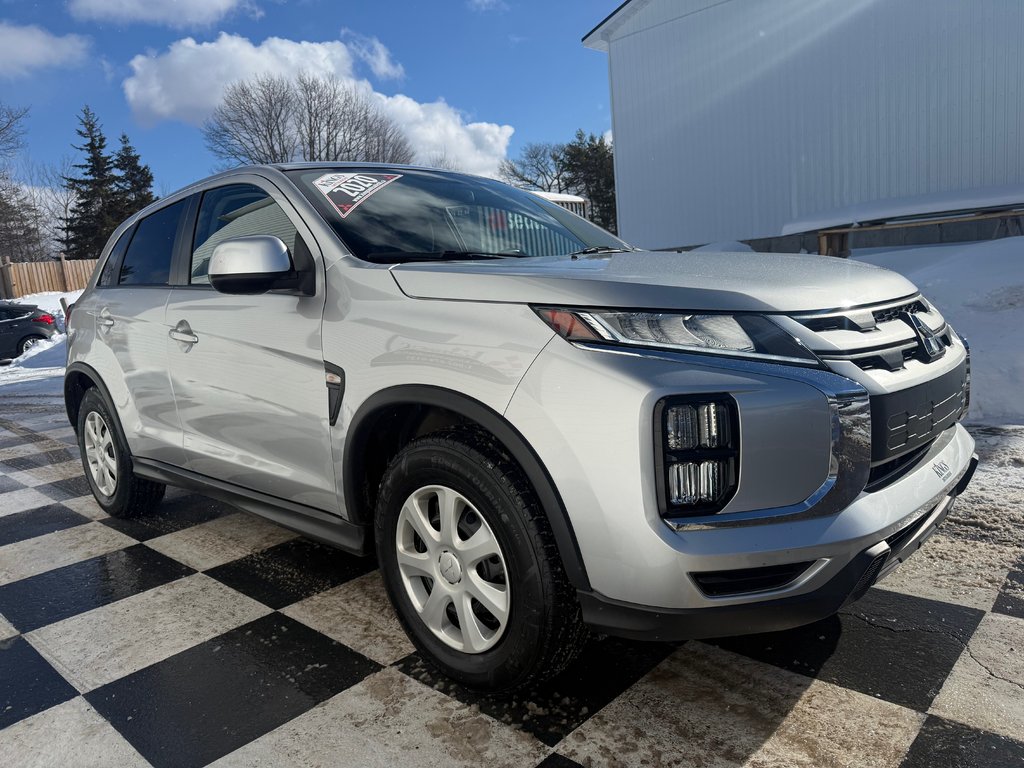 2020 Mitsubishi RVR SE FWD, keyless entry, Cruise control, Bluetooth in Kentville, Nova Scotia - 3 - w1024h768px