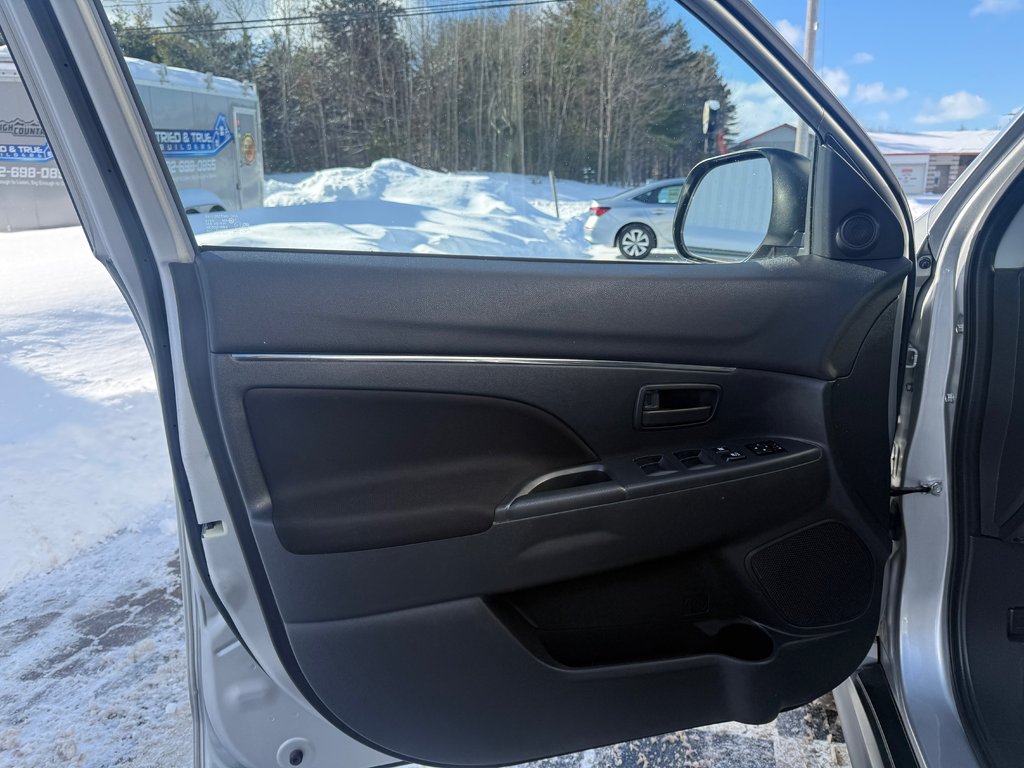 2020 Mitsubishi RVR SE FWD, keyless entry, Cruise control, Bluetooth in Kentville, Nova Scotia - 7 - w1024h768px